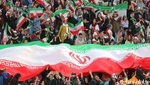 Zuschauerinnen, Fußballstadion in Iran