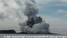 Сива пелена е покрила цели села и градове вулканът Фуего