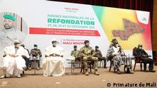 Präsidenten des militärischen Übergangs in Mali, Assimi Goïta, und seines Premierministers, Choguel Kokalla Maïga