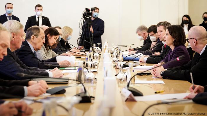 Treffen des deutschen Außenministers mit seinem russischen Amtskollegen in Moskau.