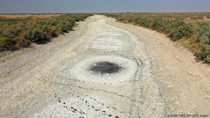 ausgetrocknetes Flussbett im Irak