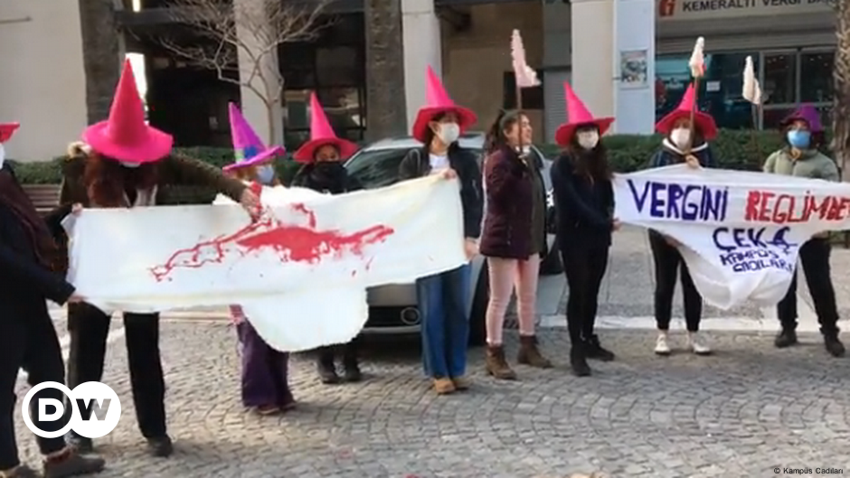 Turkish women protest: ′Sanitary products are not a luxury′ | NRS-Import | DW - Vimarsana News