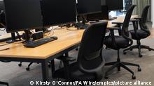 Coronavirus - Mon Jan 3, 2022. A general view of empty desks in an office in central London. Picture date: Monday January 3, 2022. See PA story HEALTH Coronavirus. Photo credit should read: Kirsty O'Connor/PA Wire URN:64573328