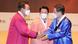 Kandidat presiden Lee Jae-myung (kanan) berjabat tangan dengan Yoon Suk-yeol (kiri) Kandidat presiden Lee Jae-myung (kanan) berjabat tangan dengan Yoon Suk-yeol (kiri)