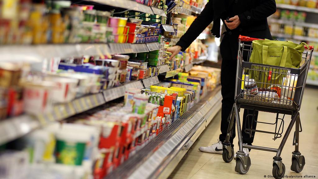 Нагло: лъжите за храните, които купуваме | Новини и анализи от Европа | DW  | 07.02.2022