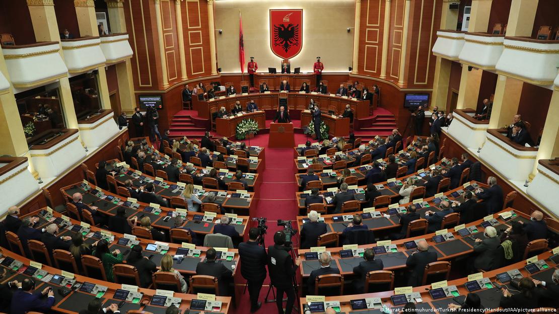 Ο Ερντογάν στο αλβανικό Κοινοβούλιο το 2022