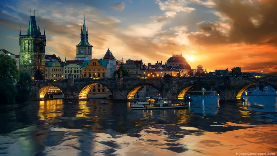Prague expects visitor boost from new Dan Brown novel DW 10/30/2025