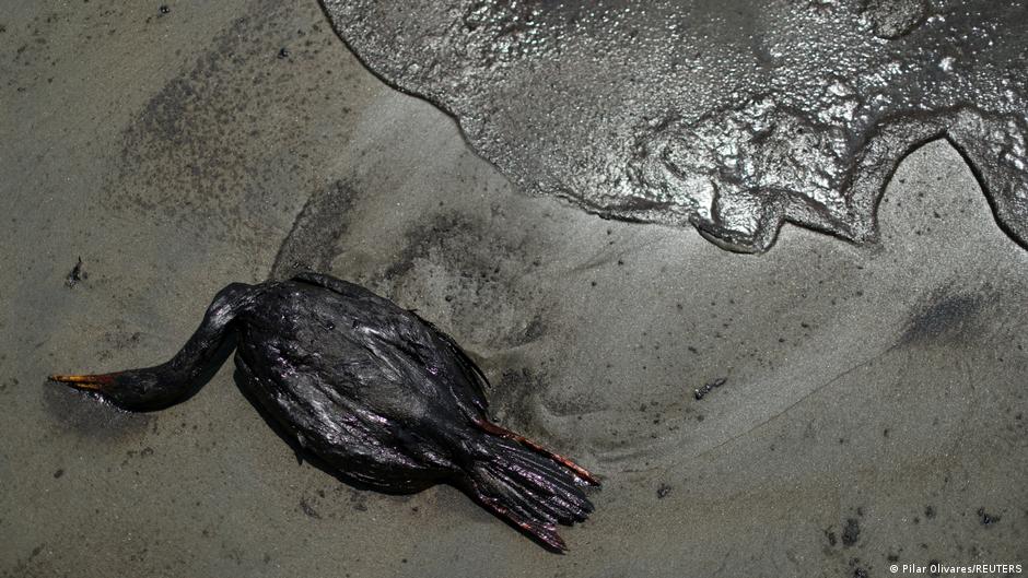 Peru | Ölverschmutzung am Strand von Ventanilla