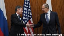 6745976 21.01.2022 U.S. Secretary of State Antony Blinken and Russian Foreign Minister Sergey Lavrov shake hands before talks to discuss security matters in Eastern Europe, at the President hotel in Geneva, Switzerland. Pavel Bednyakov / Sputnik
