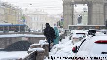 Почему снежно-мусорный коллапс в Петербурге стал федеральным скандалом