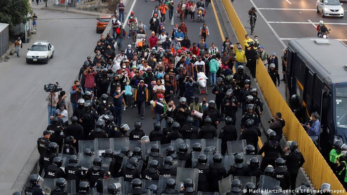 Mexiko Migranten Polizei