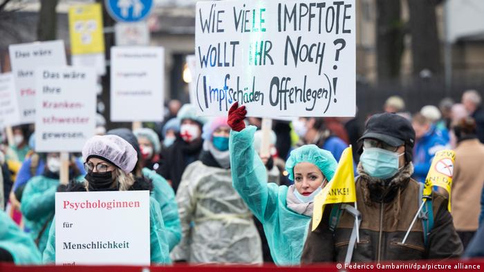 Deutschland | Coronavirus | Proteste in Düsseldorf