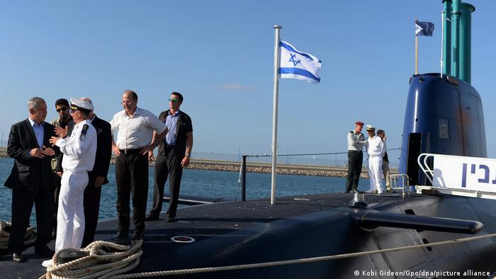 Benjamin Netanjahu na podmornici klase Delfin proizvedenoj u Njemačkoj