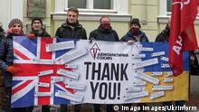  KYIV, UKRAINE - JANUARY 21, 2022 - Activists are gathered outside the Embassy of the UK to express their gratitude to the British people for providing weapons to boost the Ukrainian defence capabilities, Kyiv, capital of Ukraine. Rally at UK Embassy in Kyiv Copyright: xInnaxBorodaievax