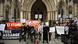 Protesto de apoiadores de Julian Assange contra a sua extradição, em frente à Suprema Corte em Londres Protesto de apoiadores de Julian Assange contra a sua extradição, em frente à Suprema Corte em Londres