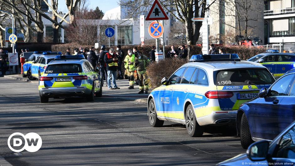 Angriff auf deutsche Universität mit einem Toten und drei Verletzten – DW – 24.01.2022