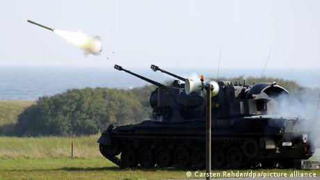 Германия вече осигурява леки оръжия на Украйна но би трябвало