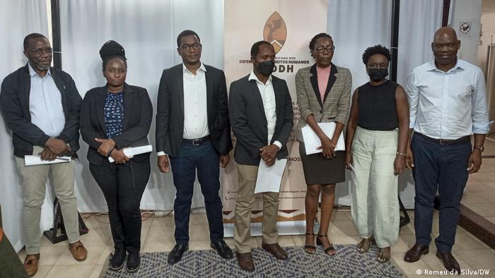 Integrantes da Rede Moçambicana de Defensores de Direitos Humanos em Maputo