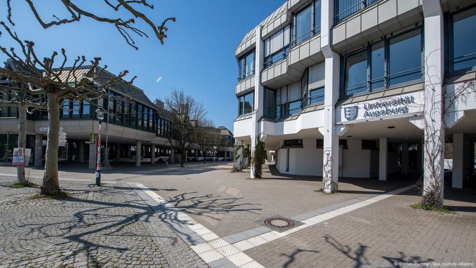 Prazan kampus Univerziteta Augsburg tokom pandemije korone