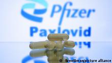 Themenbild / Symbolfoto Corona-Pille Paxlovid von Pfizer. Anti-Covid-Pille: Regierung kauft eine Million Packungen. Corona-Pille von Pfizer reduziert Klinikrisiko um 90 Prozent.