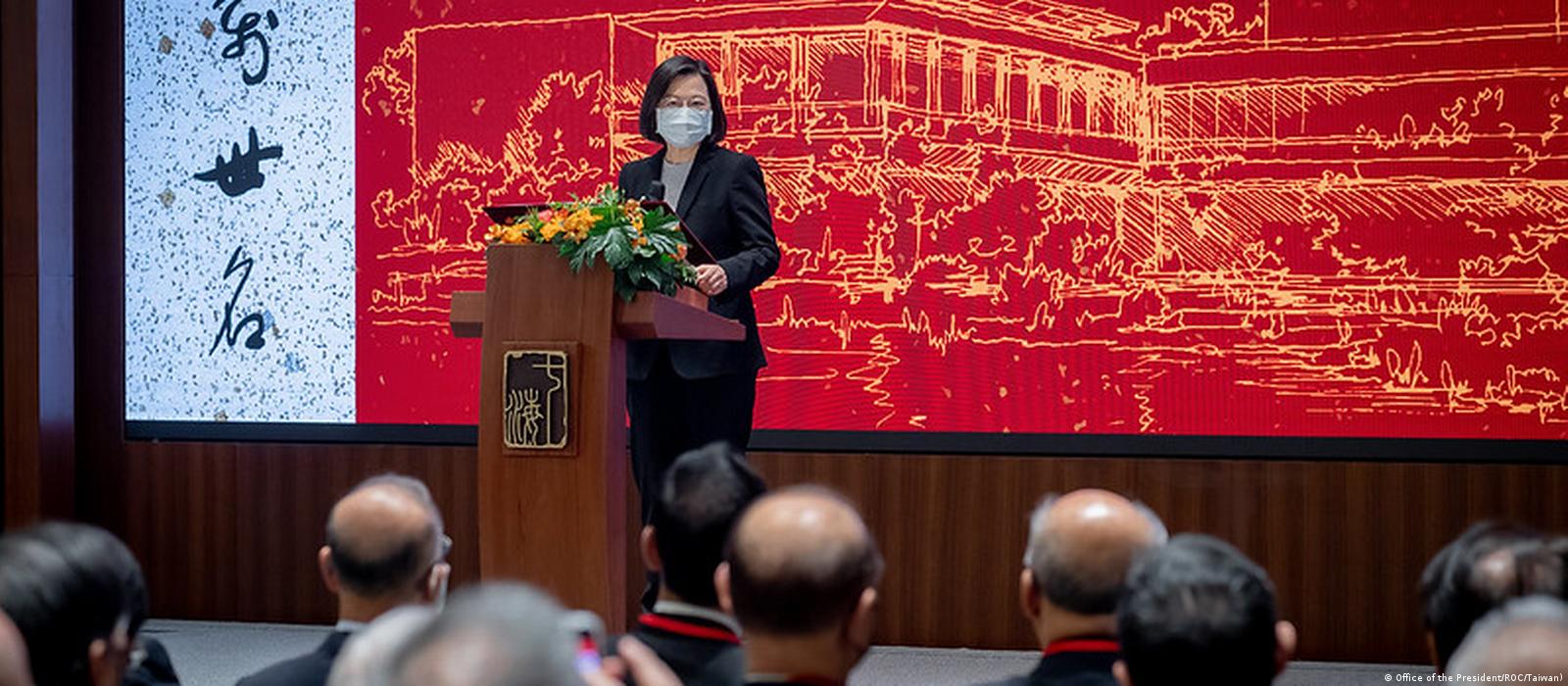 蔡英文、朱立伦与国台办不同的“蒋经国”叙事