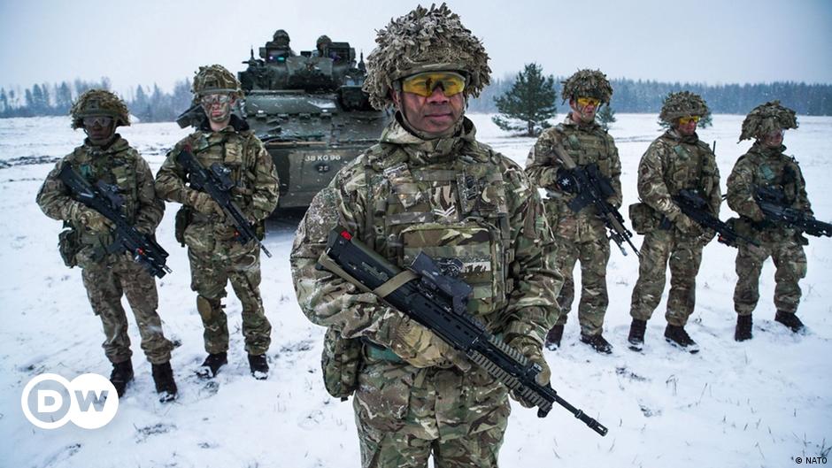 Ukrainas un Krievijas krīze: Vācija un Apvienotā Karaliste stiprina NATO austrumu flangu |  ziņas |  DW