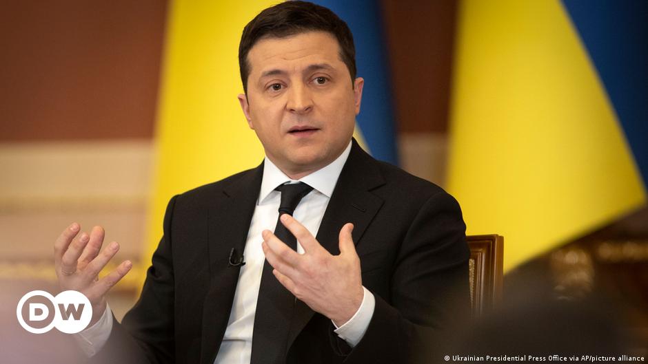 Ukraine tells West not to 'panic' over Russia tensions