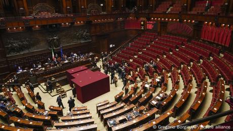 Ιταλία: Η Βουλή ψηφίζει για την επιχείρηση Aσπίδες