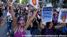 Uruguay: mujeres protestan contra cultura de la violación