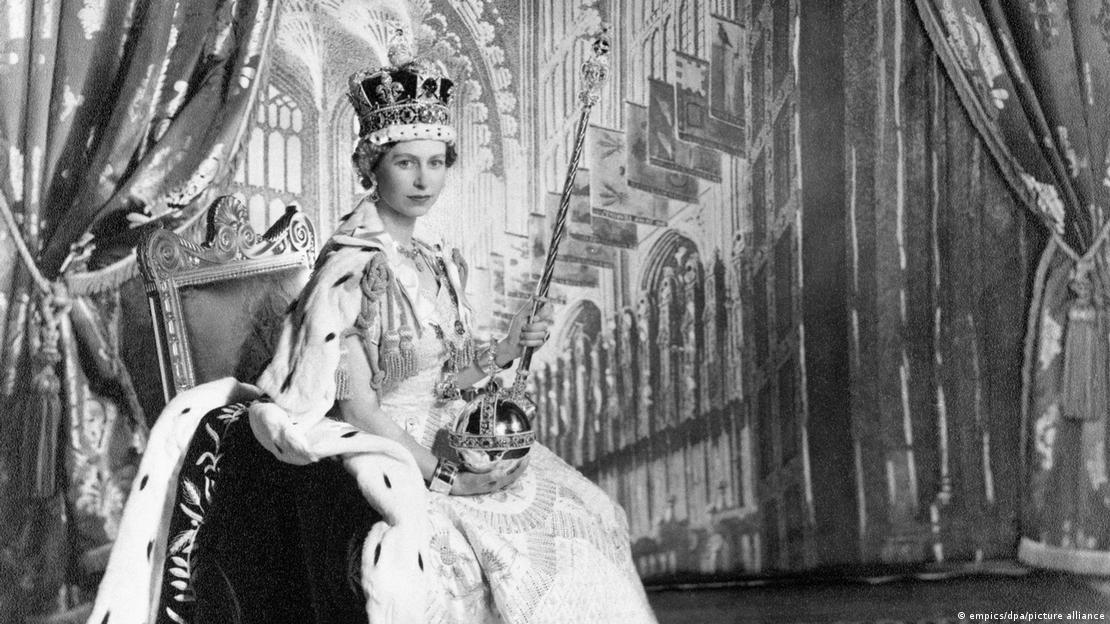 Седумдесет години на тронот: Елизабета Втора по крунисувањето во 1953 година