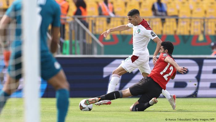 Achraf Hakimi is tackled