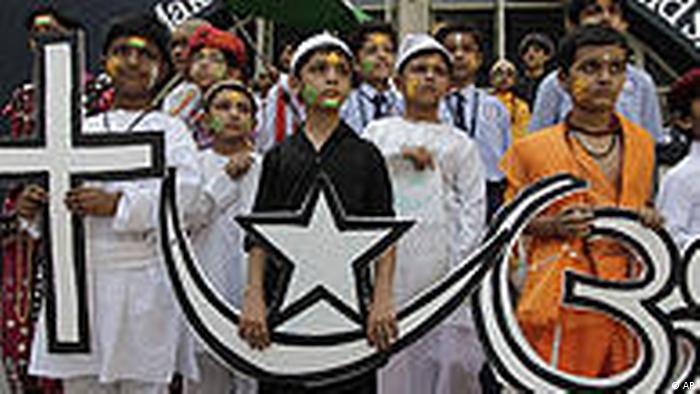 Indien Ayodhya Urteil Moscheegelände wird geteilt (AP)
