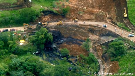 Derrame de petróleo en la provincia de Sucumbíos, Ecuador.