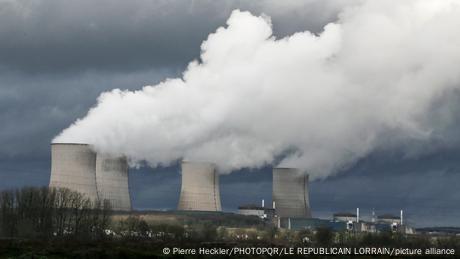 Macron announces new nuclear power plants