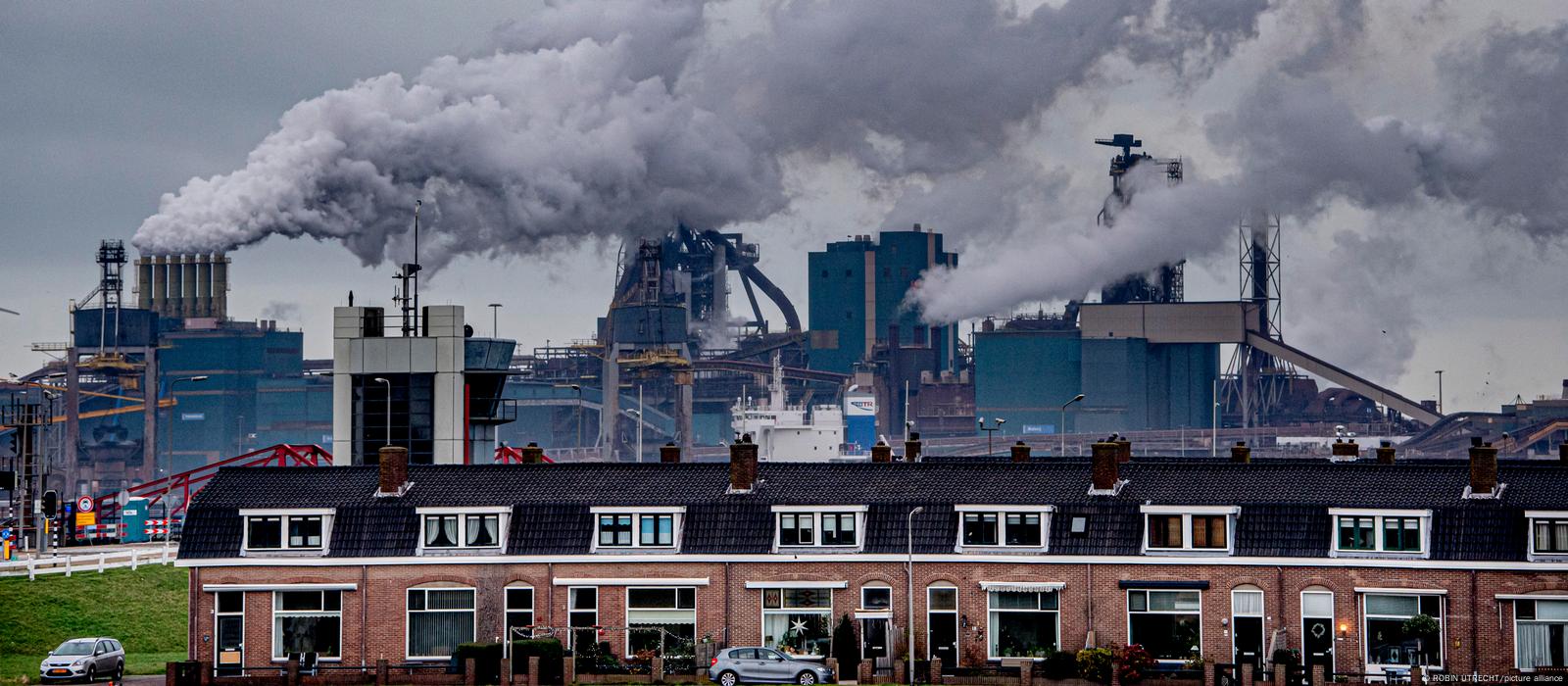 Tata Steel (TATA) Faces Dutch Criminal Probe Over Pollutants - Bloomberg