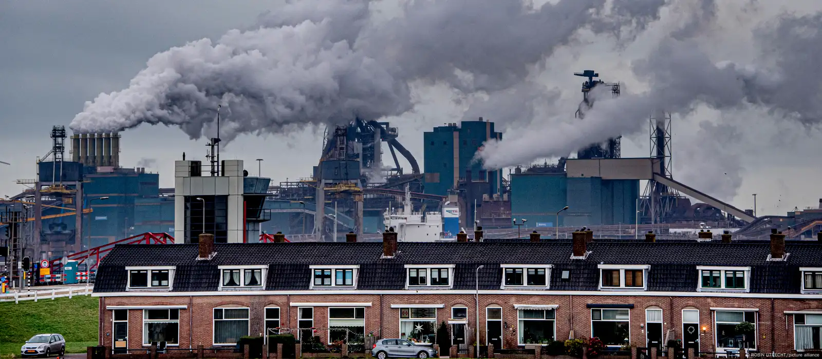 Tata Steel hit by Dutch criminal probe – DW – 02/02/2022