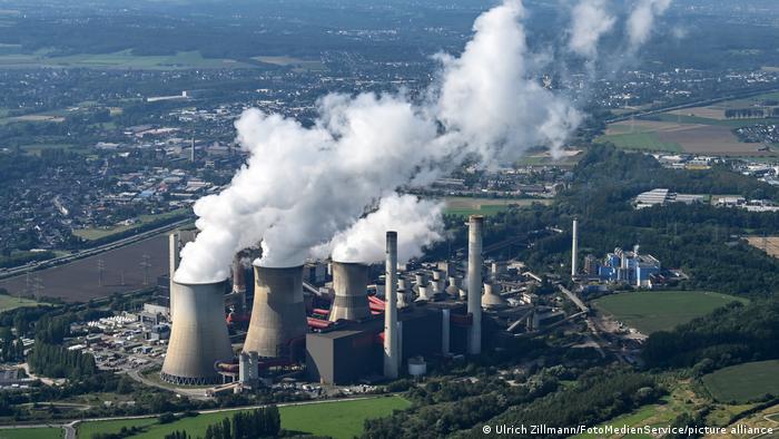 Deutschland | Braunkohlekraftwerk Weisweiler der RWE Power