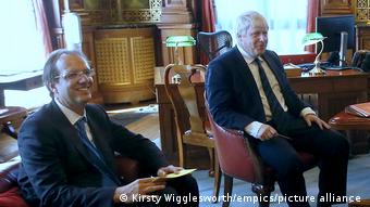 Hochrangige Mitarbeiter von Boris Johnson treten zurück