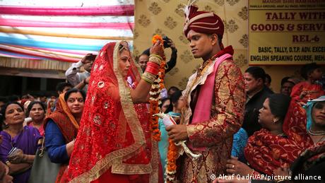 Warum sich viele indische Expats für arrangierte Ehen entscheiden