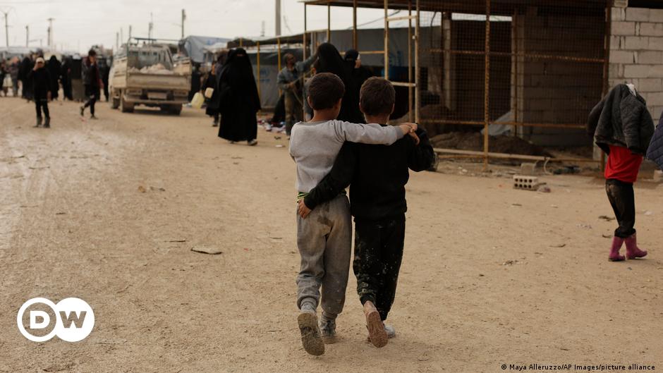 Ungewisse Zukunft: Kinder von IS-Eltern im Gefängnis
