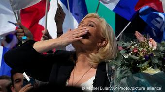 Frankreich Präsidentschaftswahlkampf Marine Le Pen 