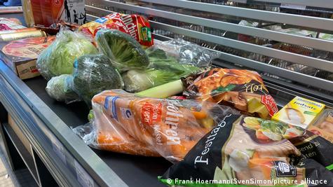 Fighting food waste in the produce aisle