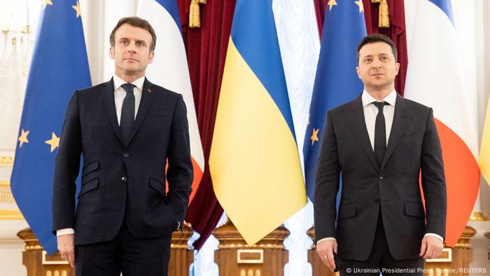 Президенти Франції Макрон (л) та України Зеленський у Києві (архівне фото)