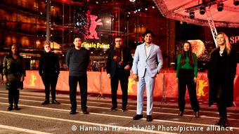 Τα μέλη της κριτικής επιτροπής