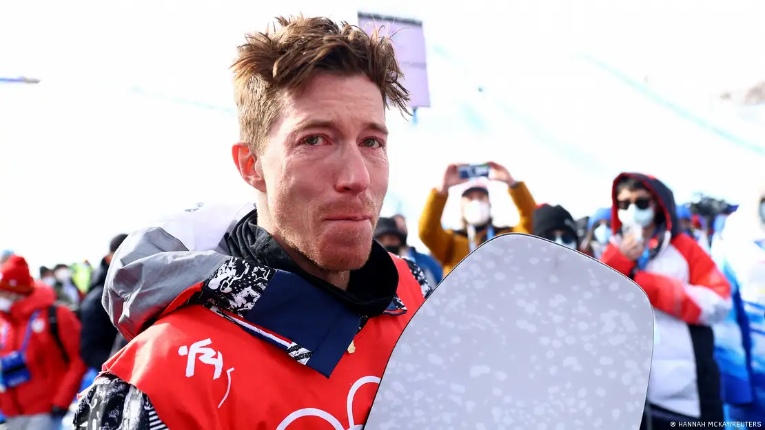 Shaun White Overcome With Emotion After Final Event – NBC Chicago