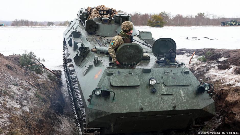 Baerbock zu Ukraine-Krise: "Absolut brenzlige Situation"