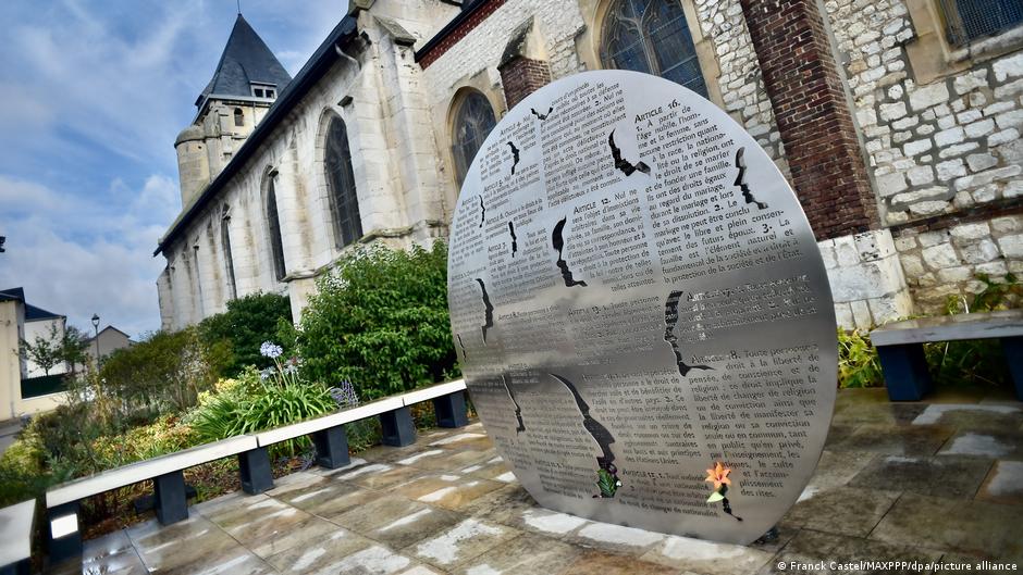 France: Trial begins over 2016 jihadi killing of priest | News | DW - Vimarsana News