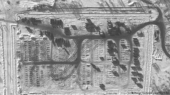 Русия обяви, че започва да изтегля войници от границата с