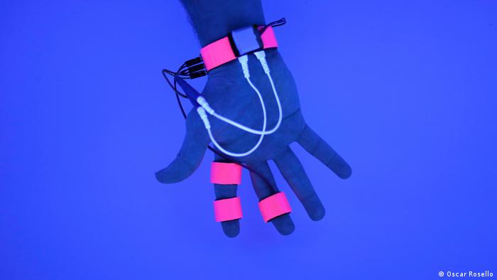Traumhandschuh MIT Media Lab Handfläche