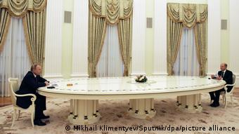 Канцлер ФРГ Олаф Шольц на встрече с Владимиром Путиным в Москве 15 февраля 2022 года